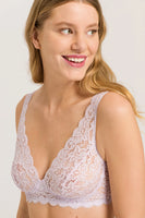 Hanro Moments Lace Soft Cup Bra 071465 Lupine Love