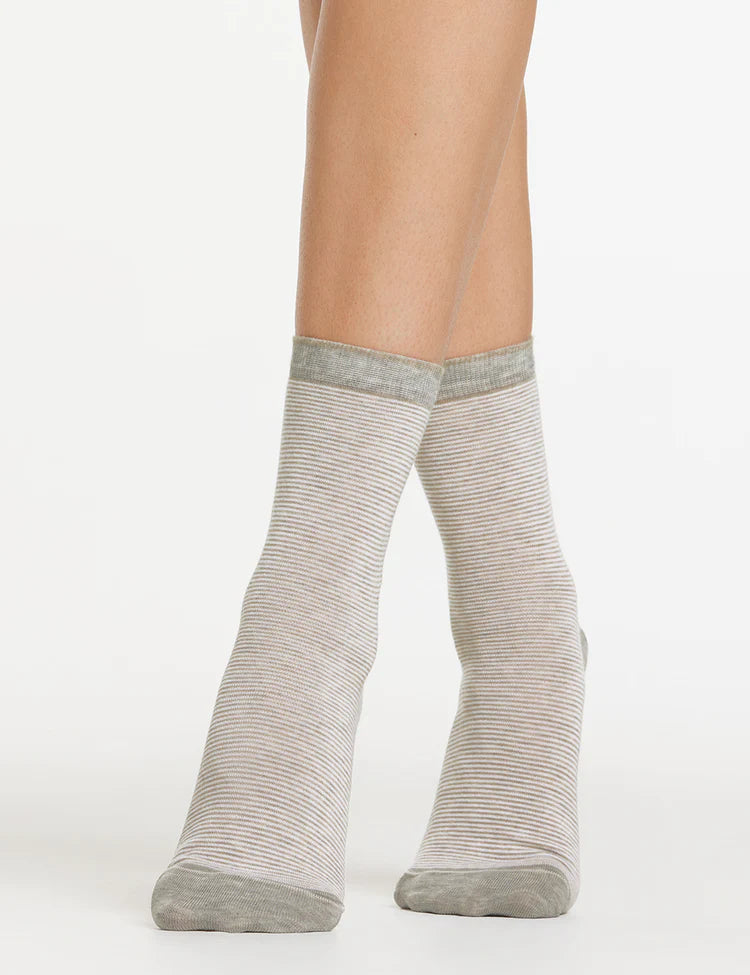 
                      
                        Levante Lina Fine Stripe Crew Sock LELISTRSK
                      
                    