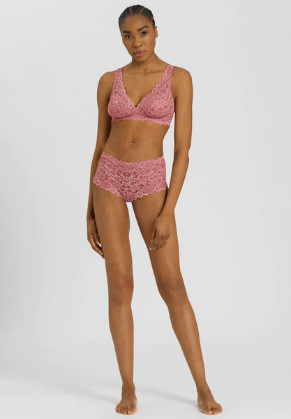 All Lace Soft Cup Bra in gentle pink - from the HANRO Moments
